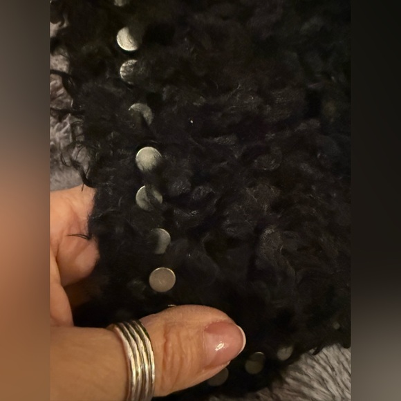 Steve Madden Black Faux Fur/Textured Crossbody Bag NWT - Picture 11 of 13